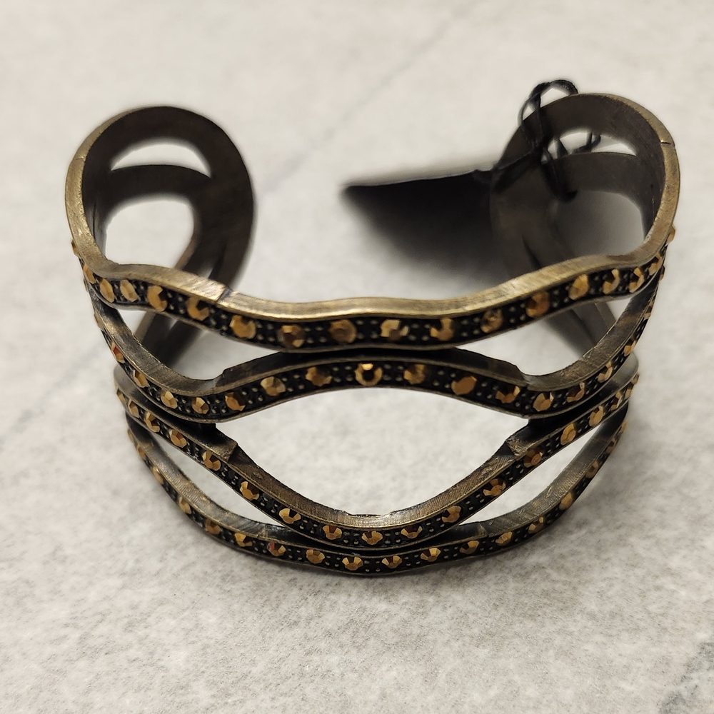 Elegant Gold and Black Cuff Bracelet
